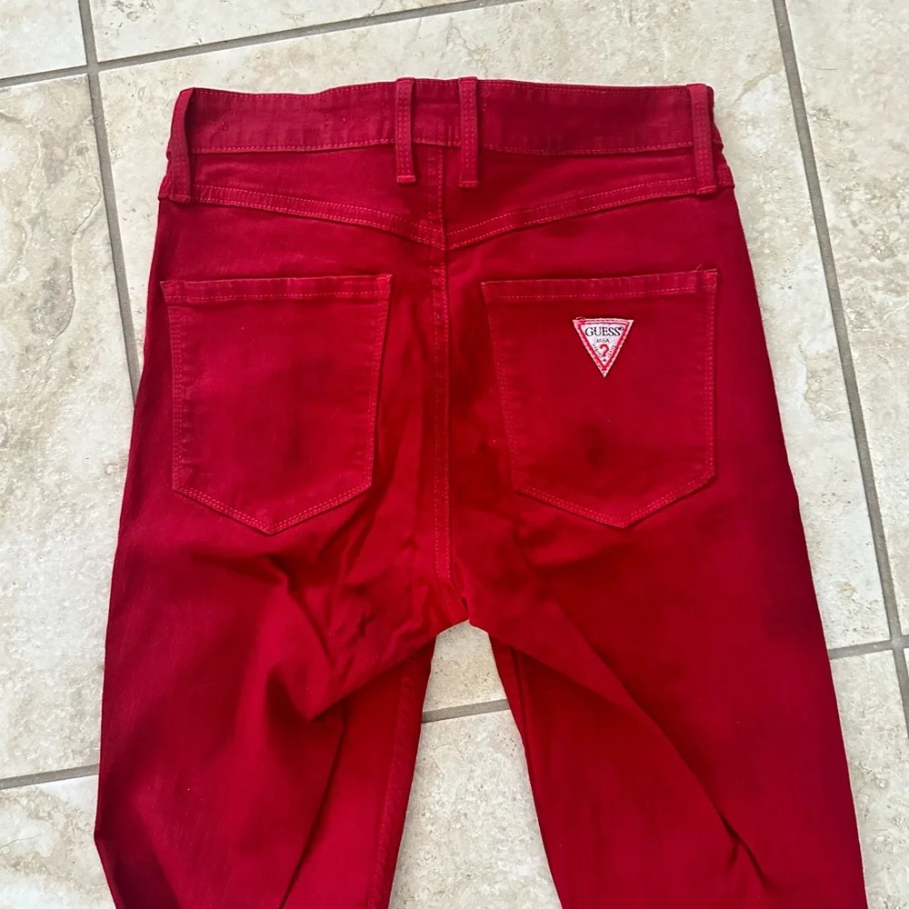 Guess women’s skinny‎ Red jeans Size 25